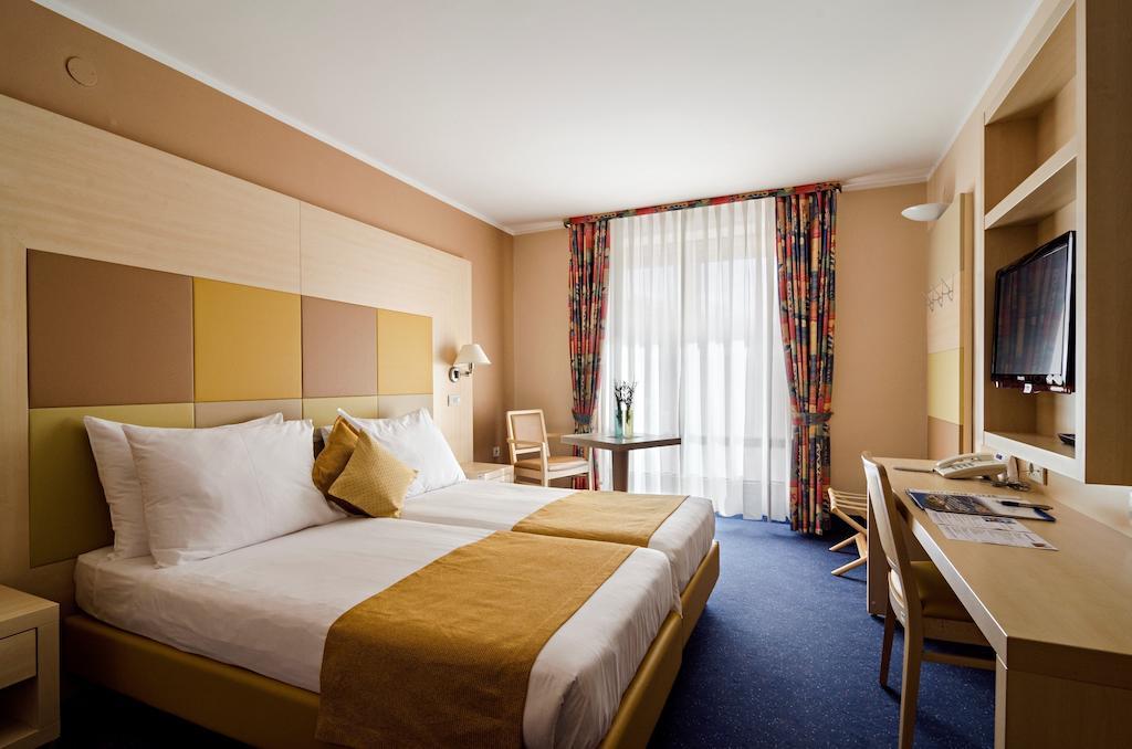 Hotel Delfin イゾラ 部屋 写真