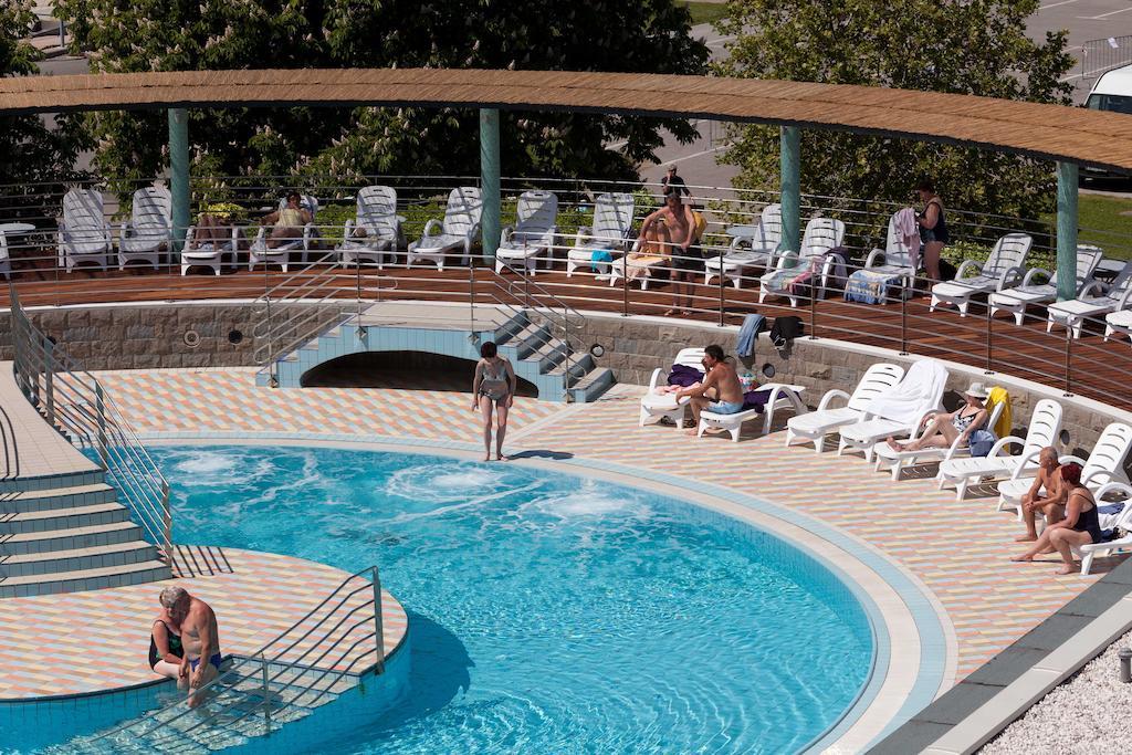 Hotel Delfin イゾラ エクステリア 写真
